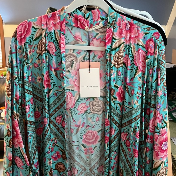 Spell and the gypsy collective babushka robe s/m BNWT - Picture 6 of 6